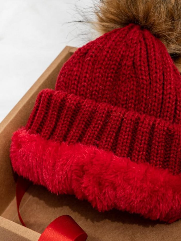 Red beanie - gift set