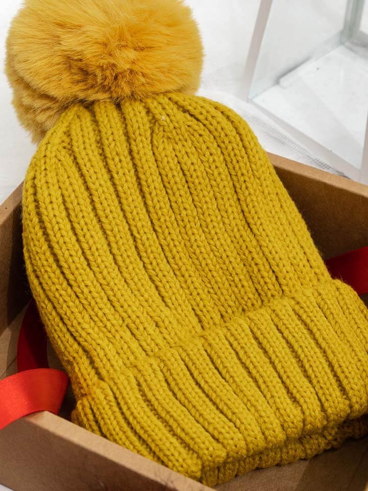 Žlto-zelená pletená čiapka - darčeková sada