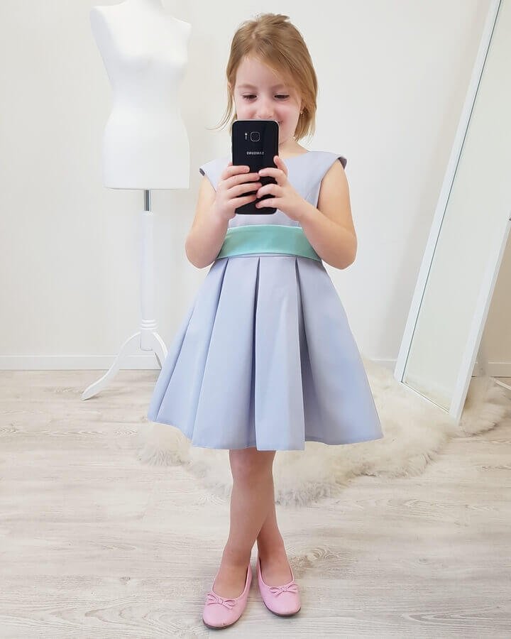 Sivé detské šaty