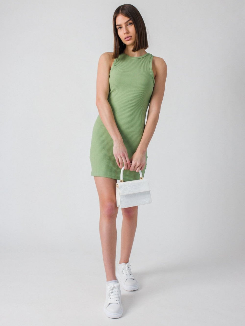 Zelené šaty Sheona