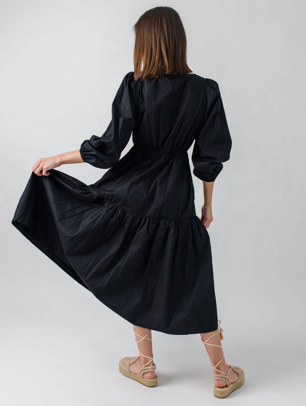 Čierne šaty Mirasa