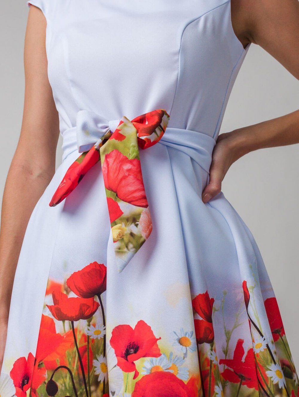 Kvetované šaty Poppy