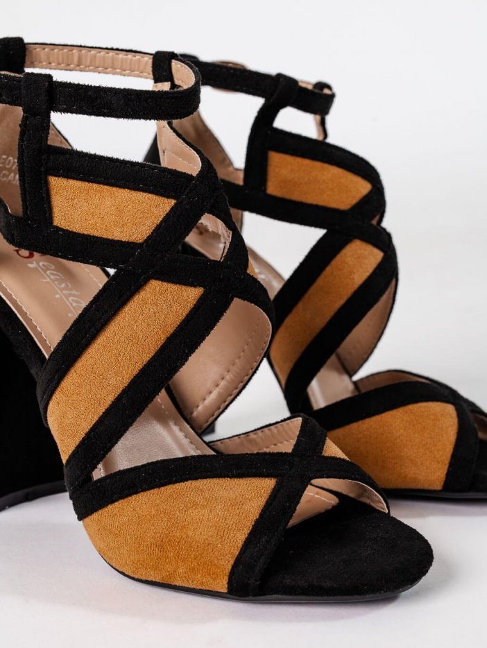 Čierno-hnedé sandále Tina
