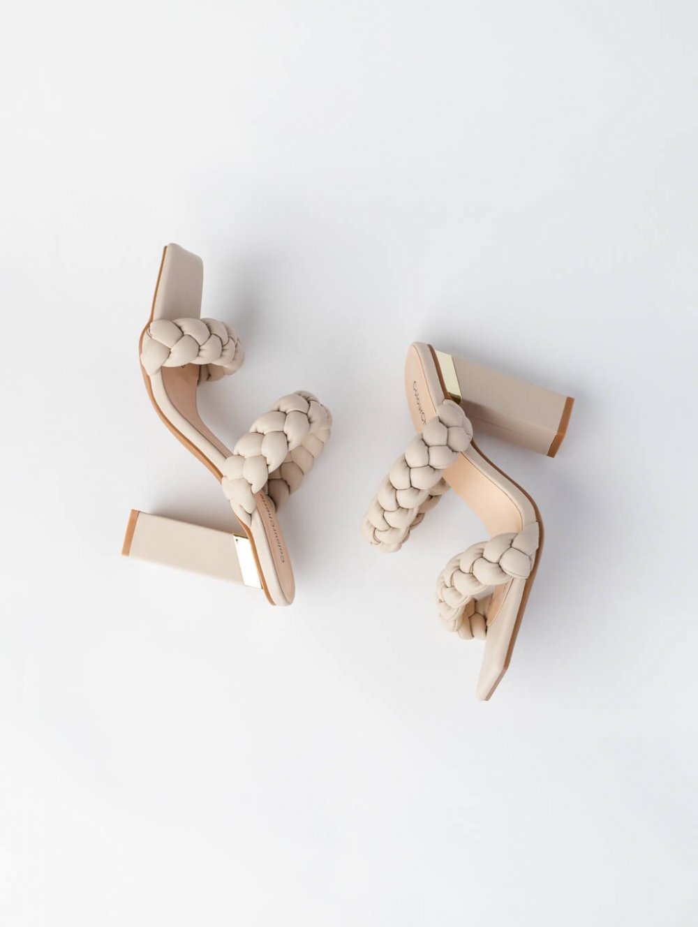 Béžové sandále Frisa