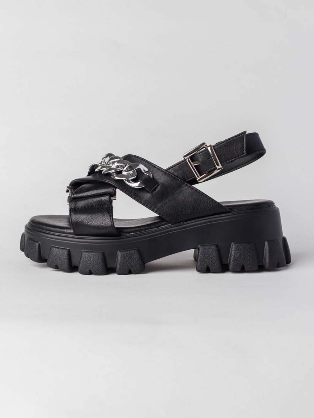 Čierne sandále Gianni