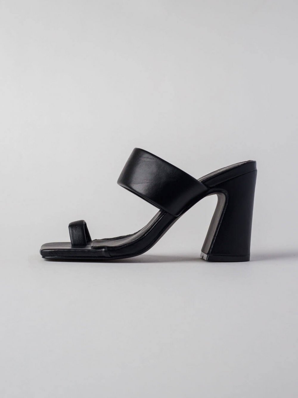 Čierne sandále Nancy