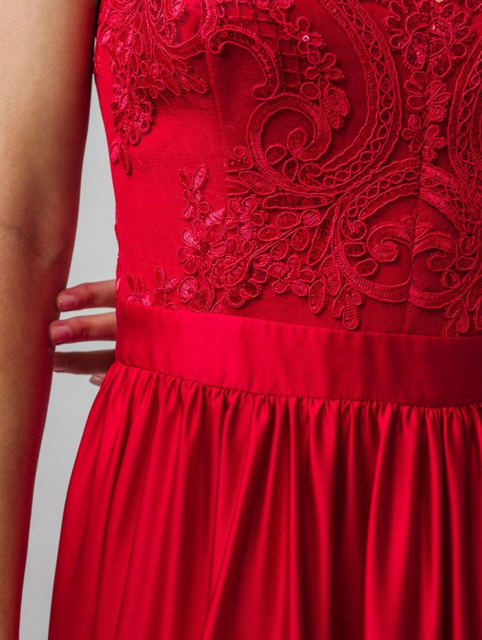 Červené dlouhé společenské šaty Bella