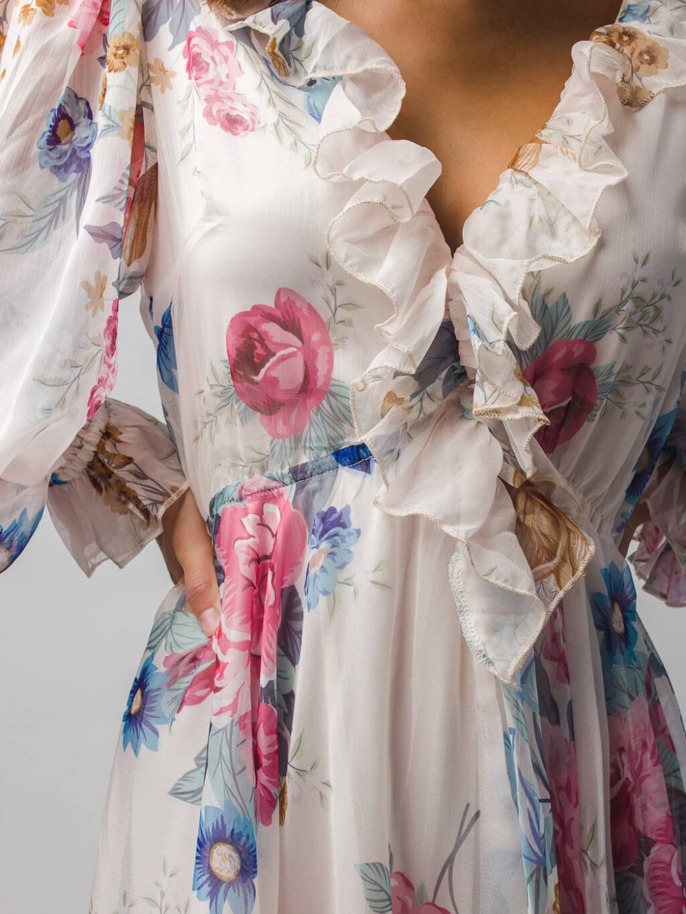 Béžové kvetované šaty Lillie