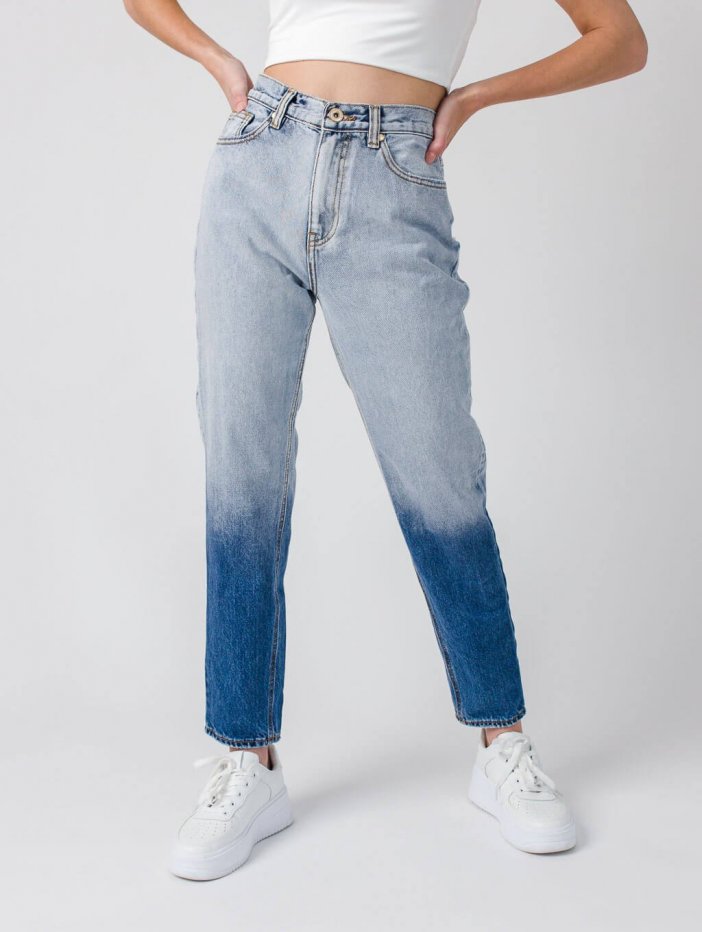 Blue jeans Marsala