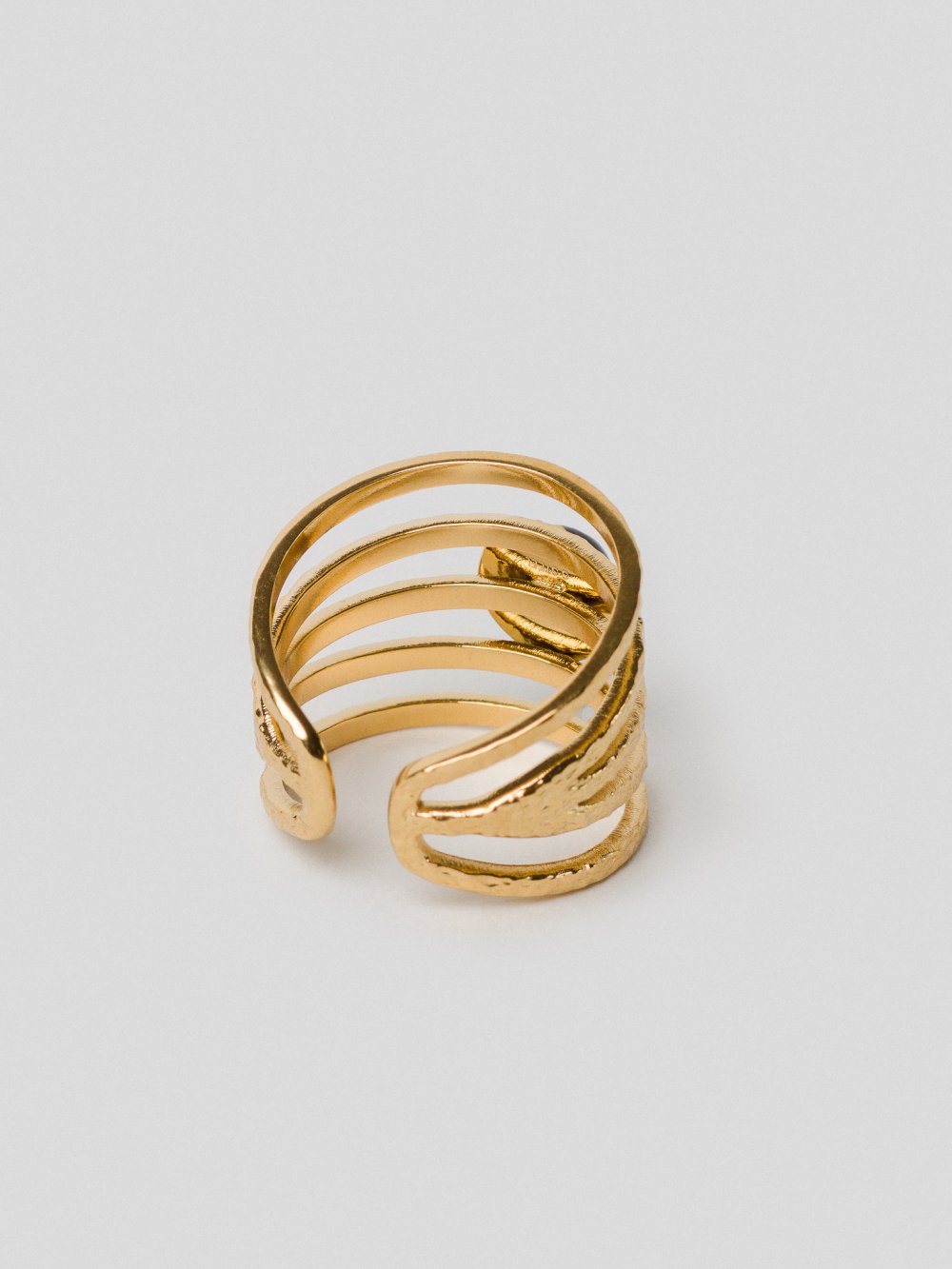 Černo-zlatý prsten Isaro