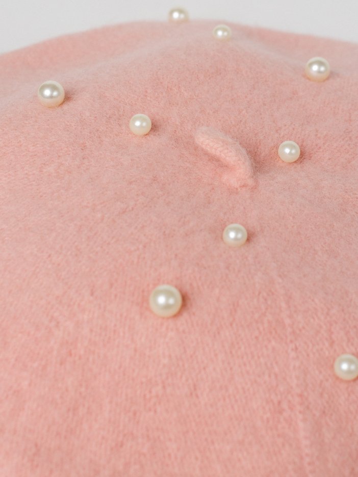 Pink beret Pearl