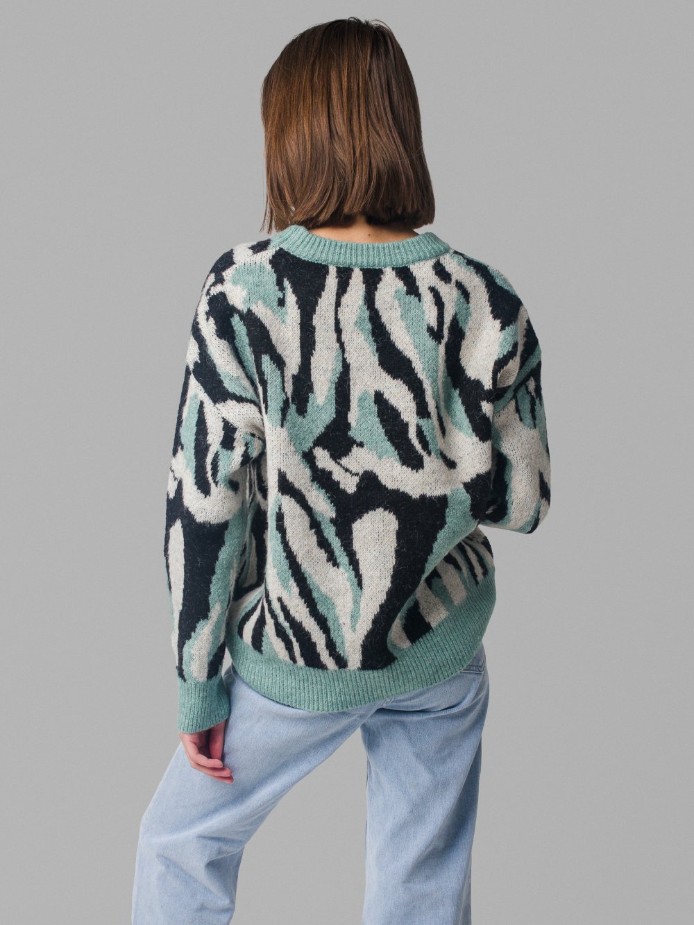 Vzorovaný sveter Zebra