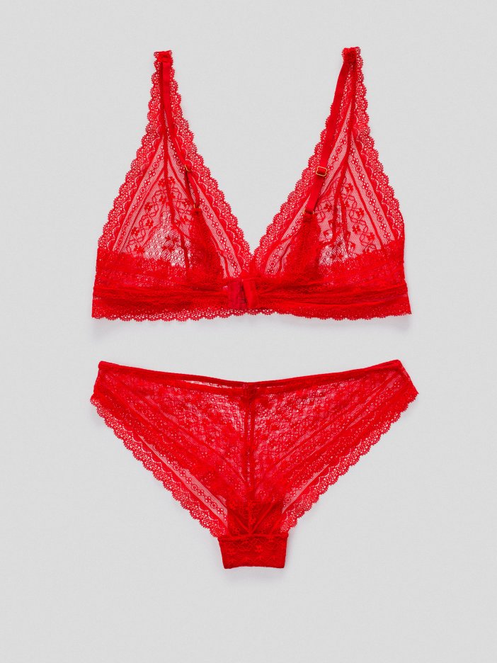 Amira red underwear set