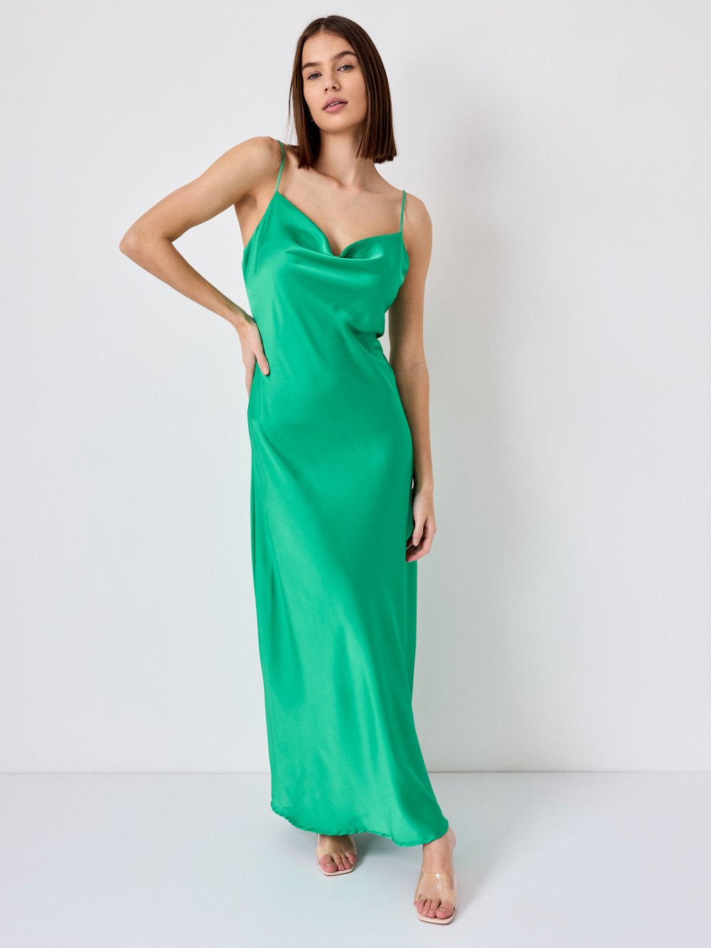 Zelené šaty Nesia