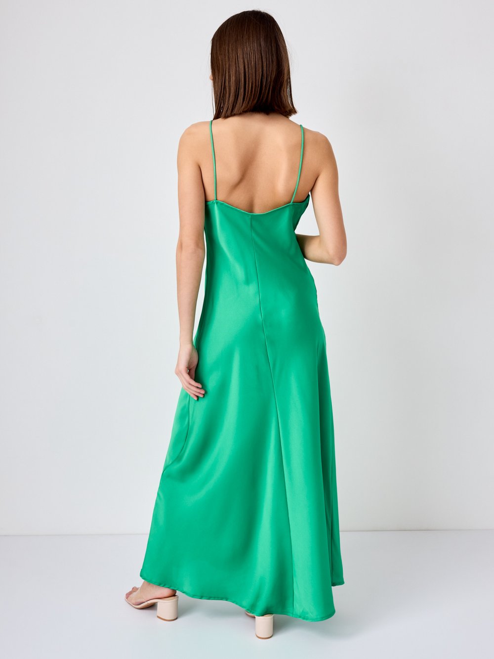 Zelené šaty Nesia