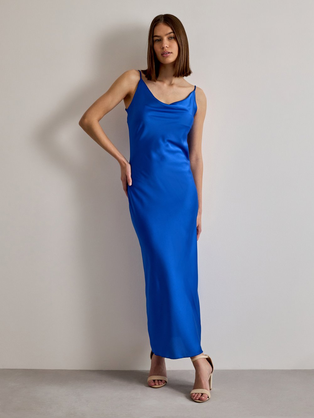 Modré šaty Naomi