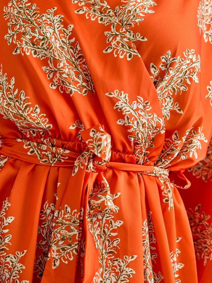 Oranžové šaty Nolija