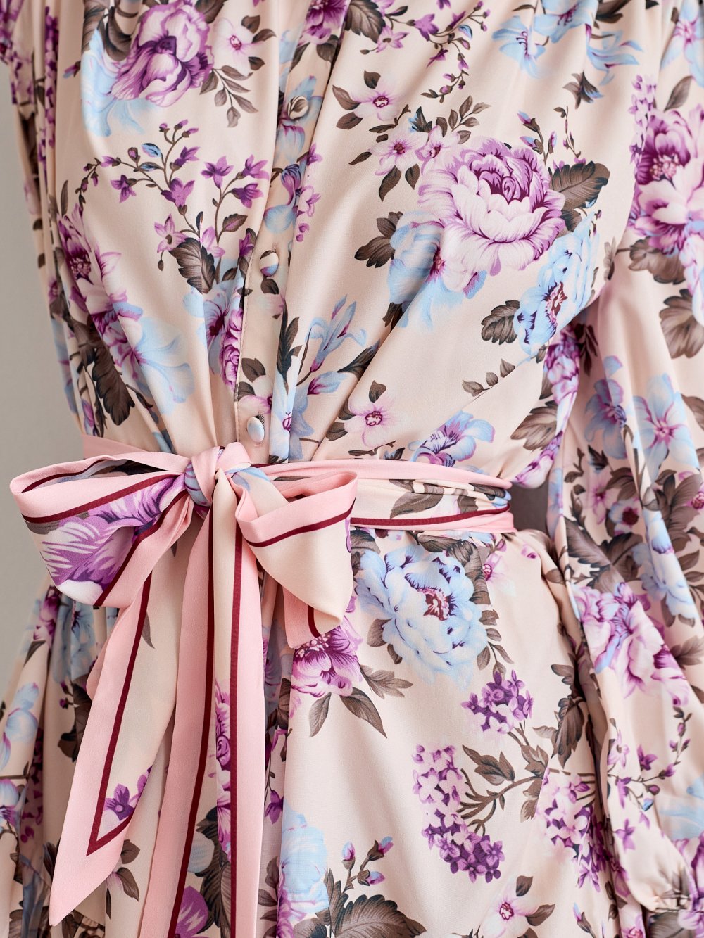 Růžové květované šaty Zarya