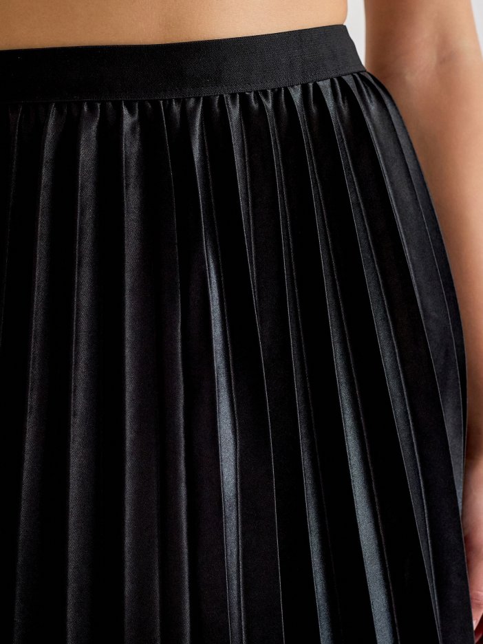 Černá plisovaná sukně Rilla