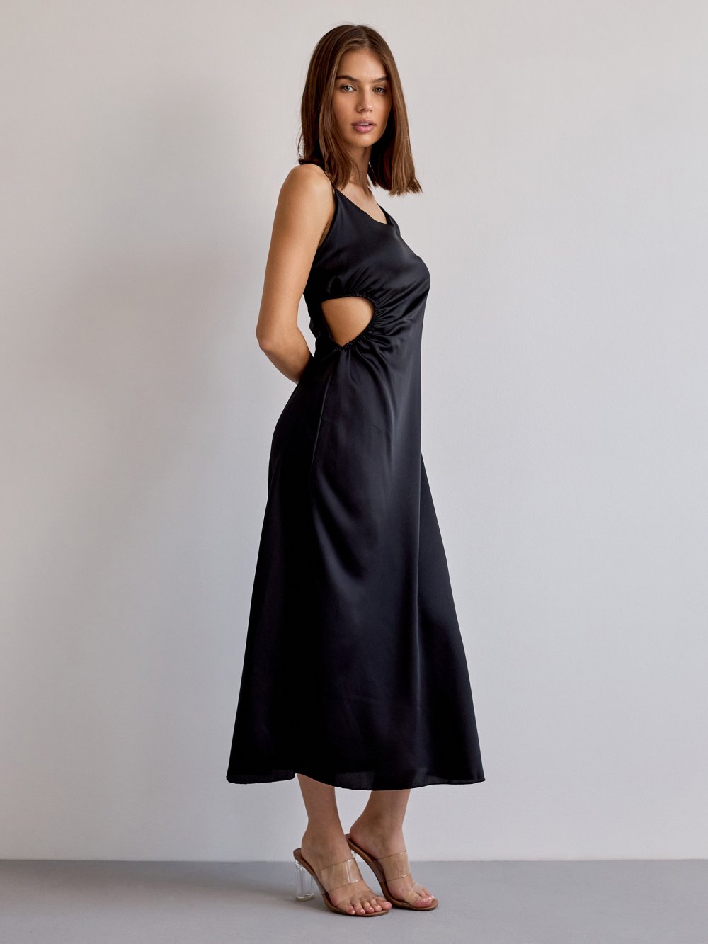 Čierne saténové šaty Delia