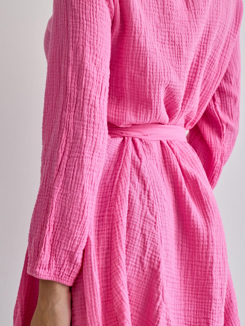 Růžové šaty Laria