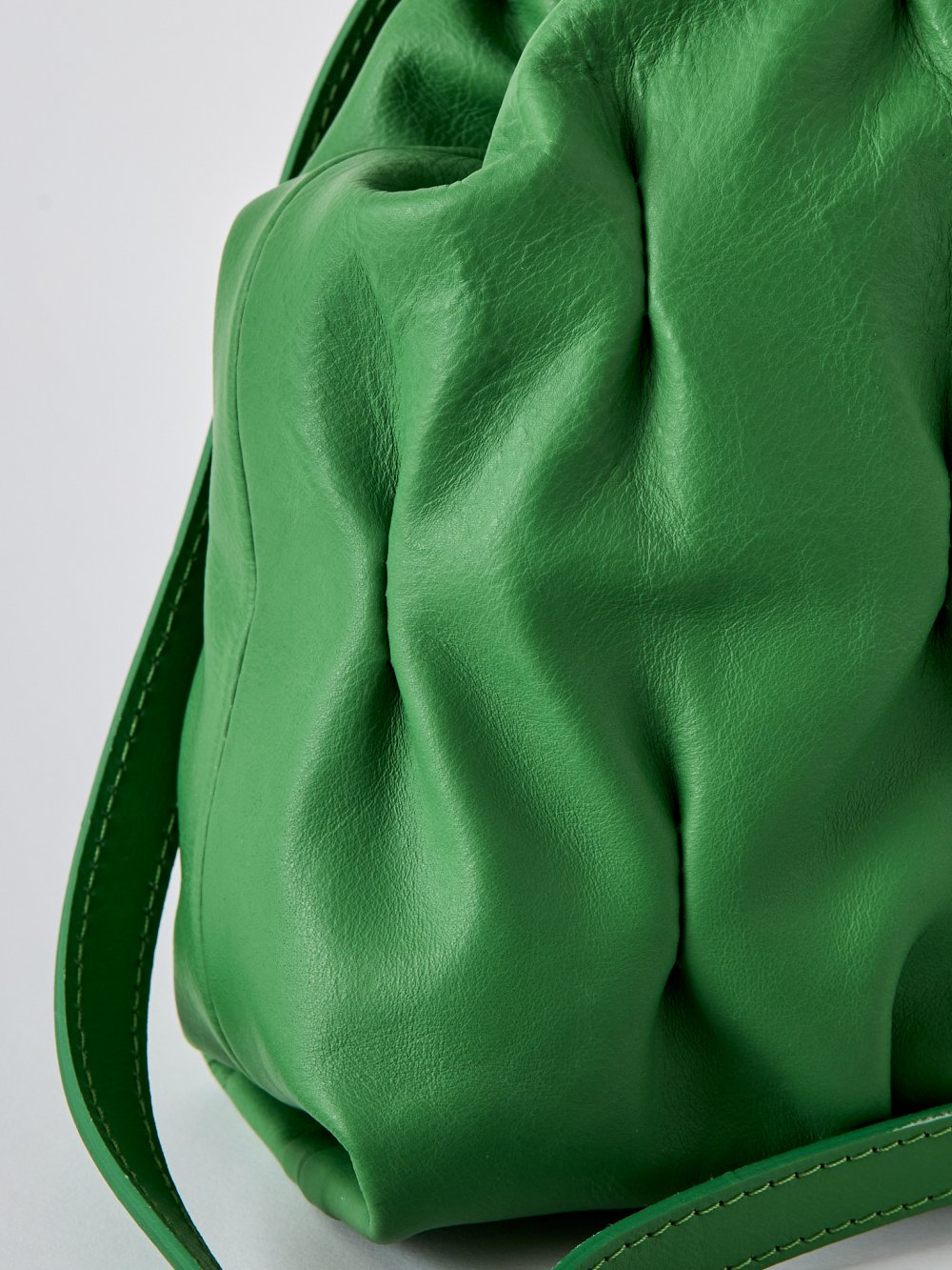 Zelená kožená kabelka Iva