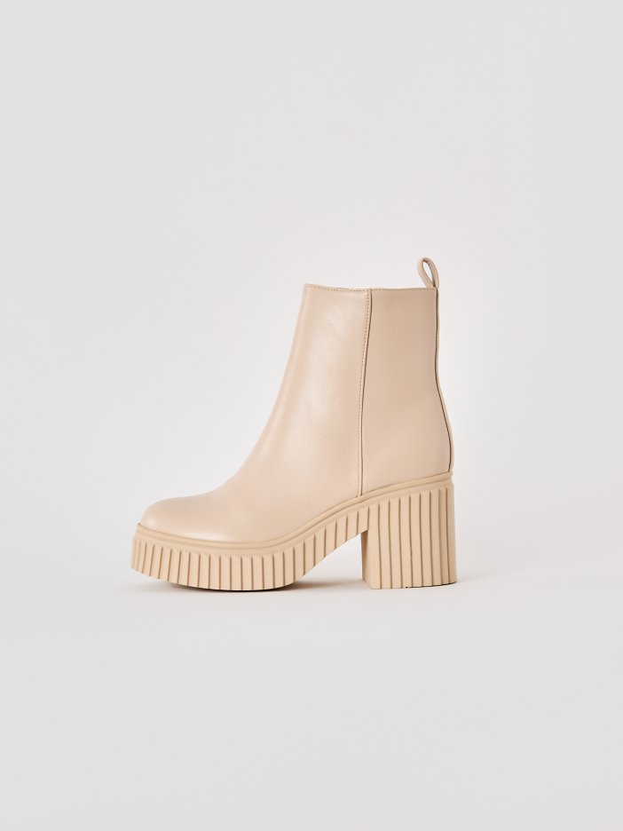 Beige ankle boots Michel