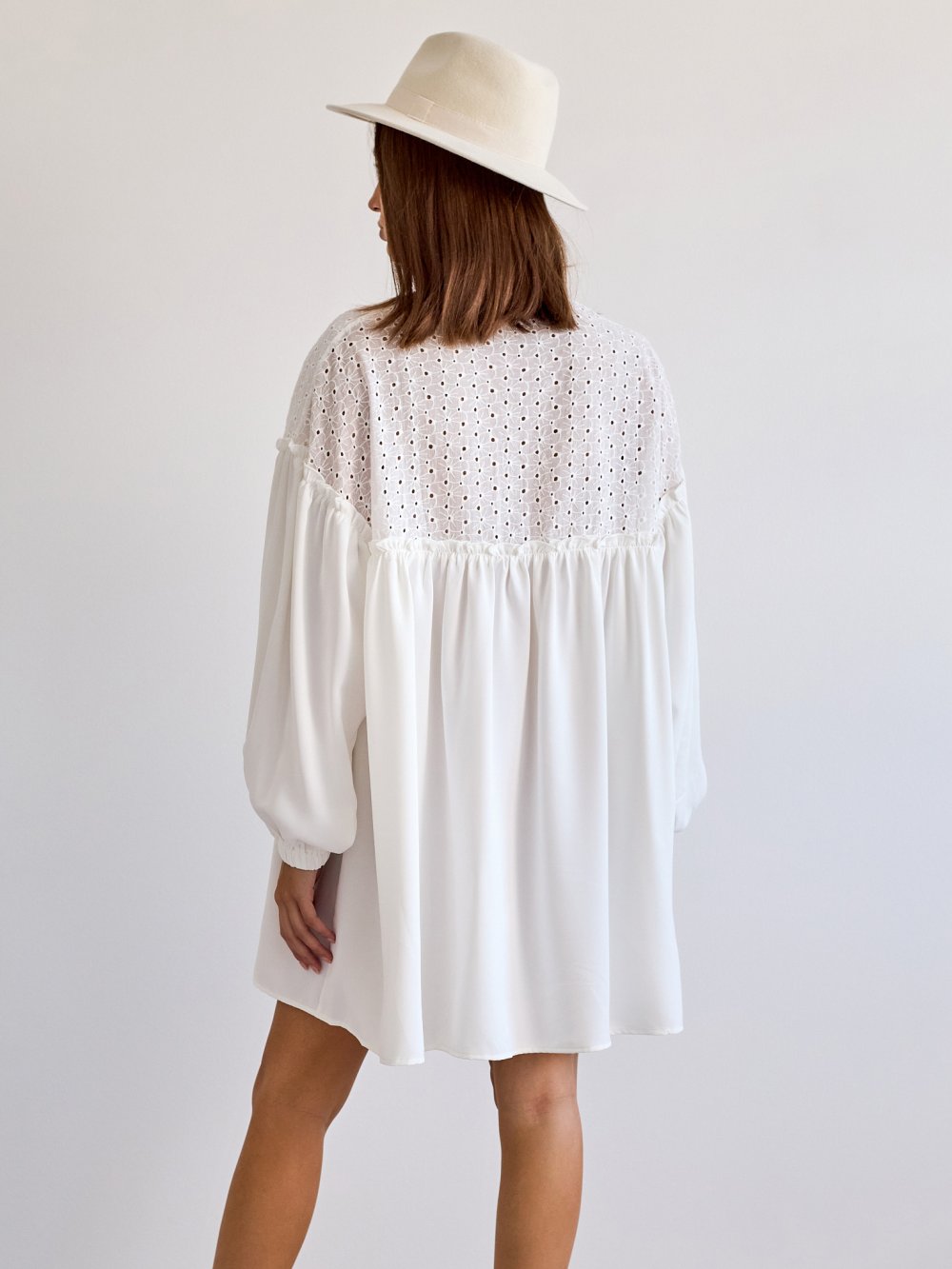 Bílé šaty Calaya