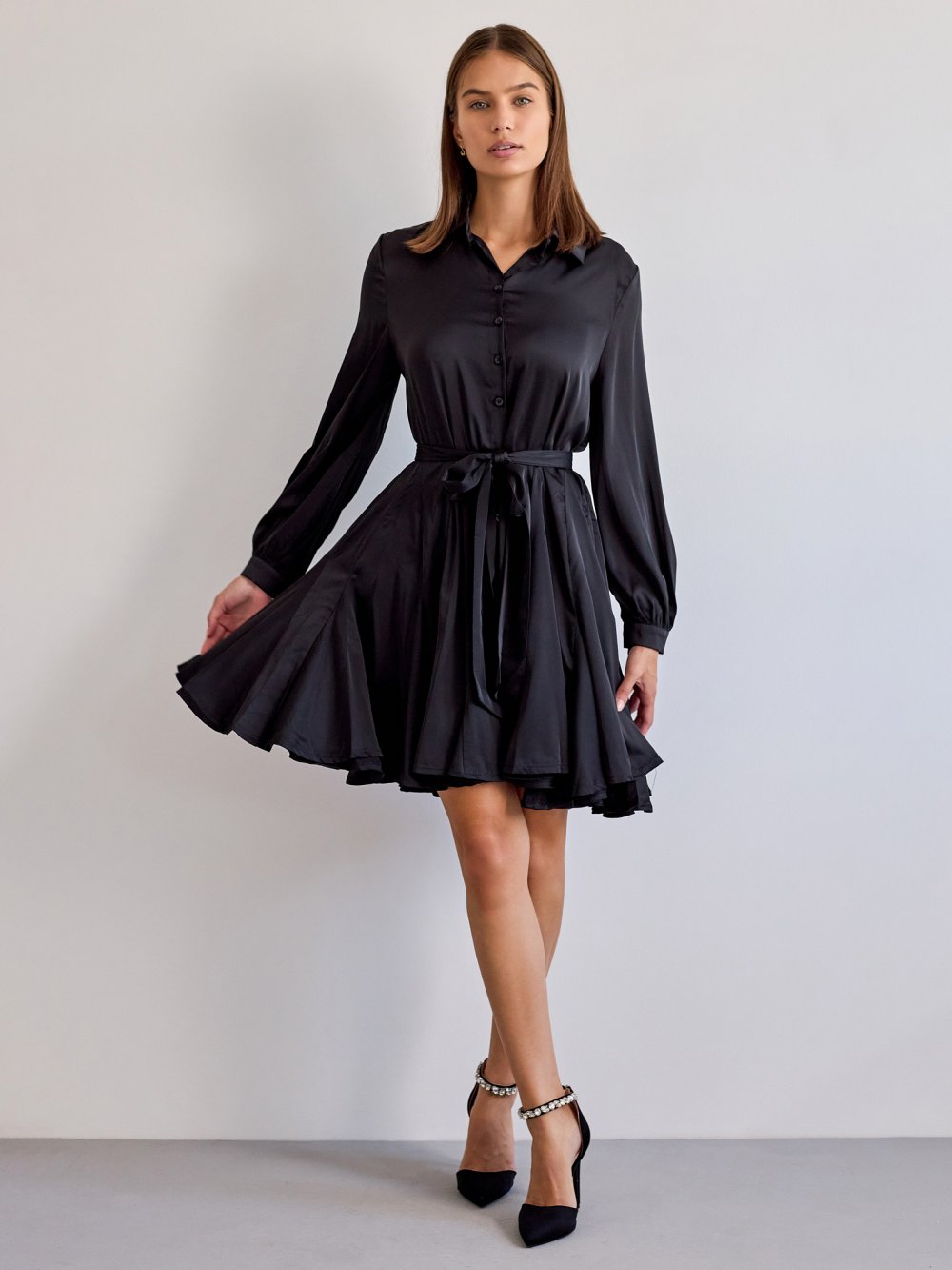 Čierne saténové šaty Ruby