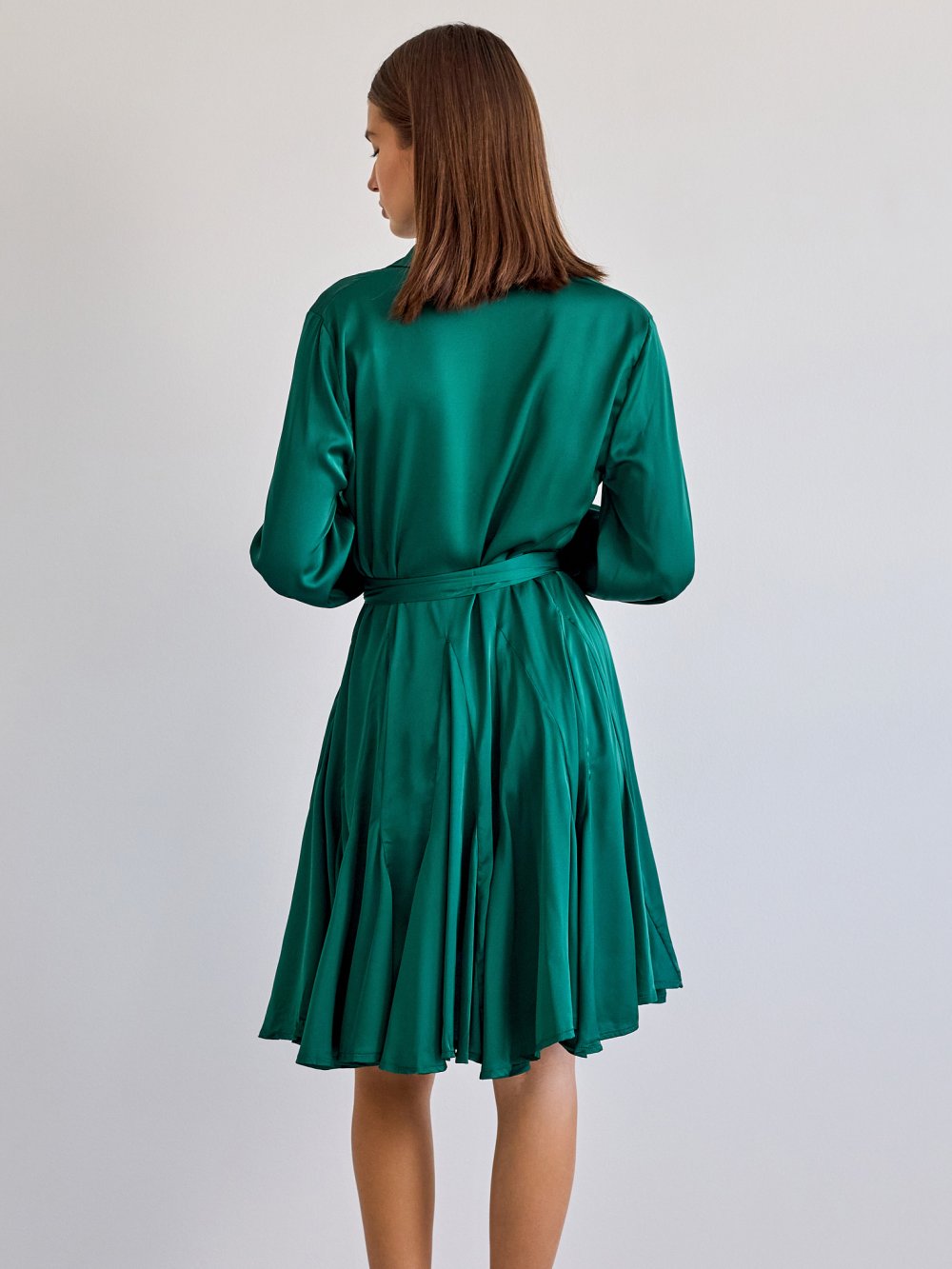 Zelené saténové šaty Ruby