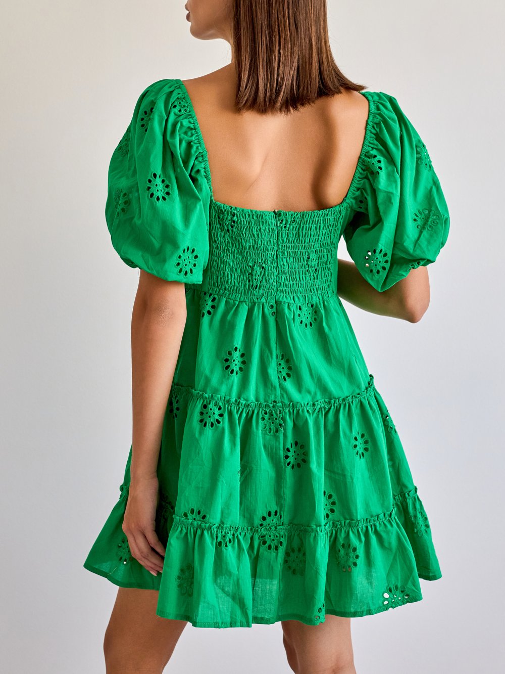 Zelené šaty Thira