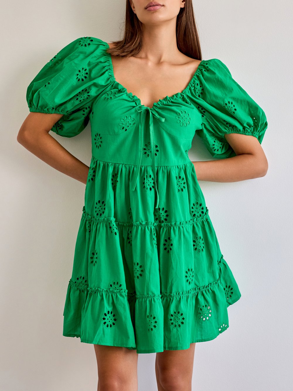 Zelené šaty Thira