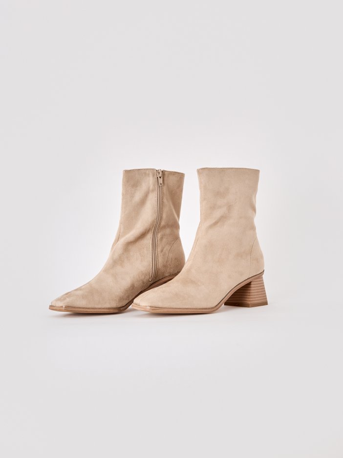 Beige ankle boots Vera