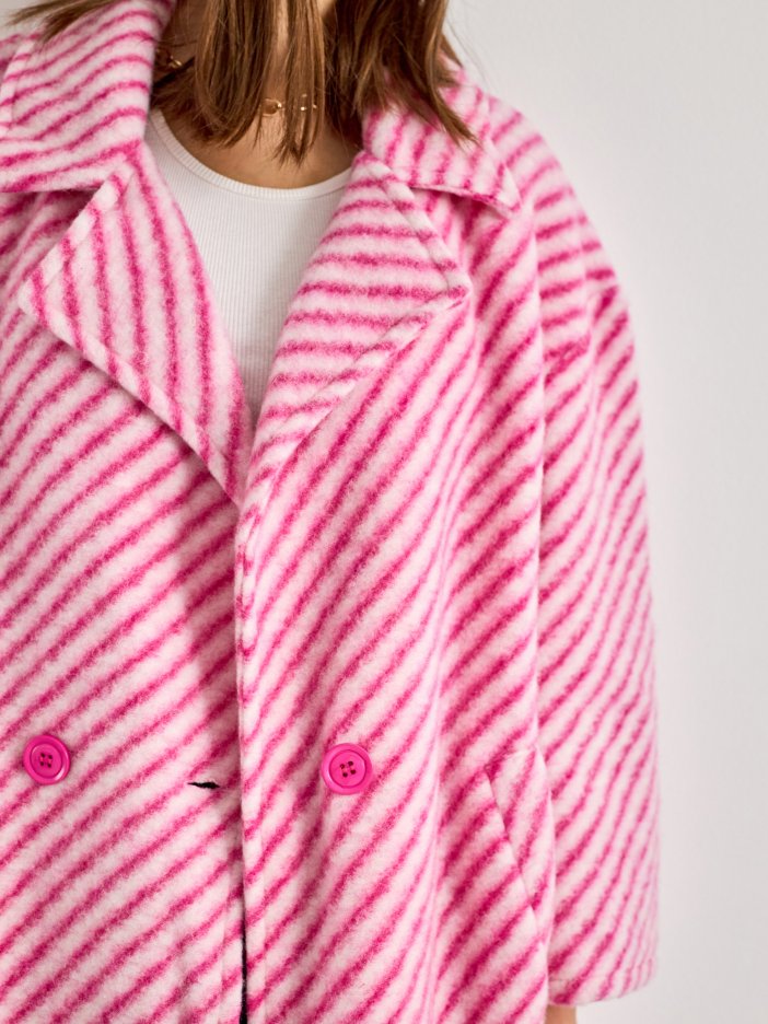 Růžový kabát Yasmi