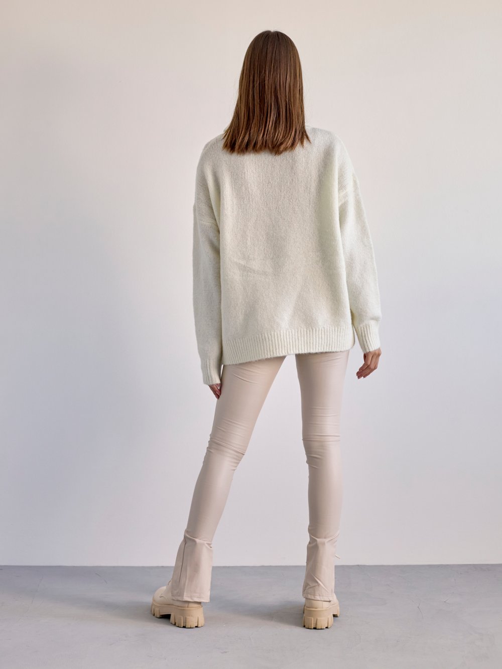 Bílý pletený svetr Bery