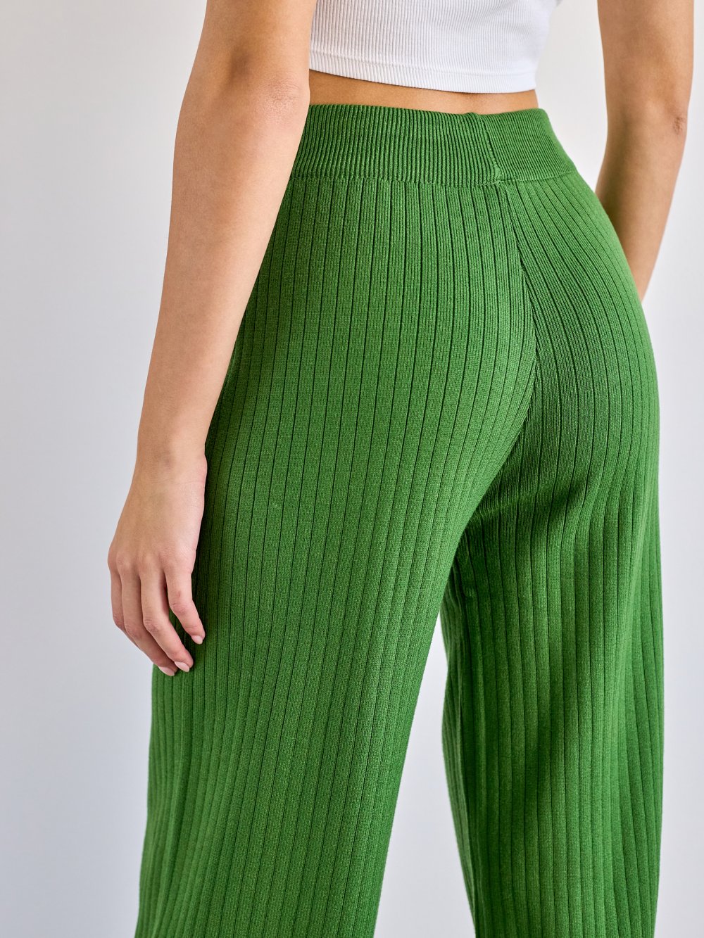 Zelené nohavice Vesna
