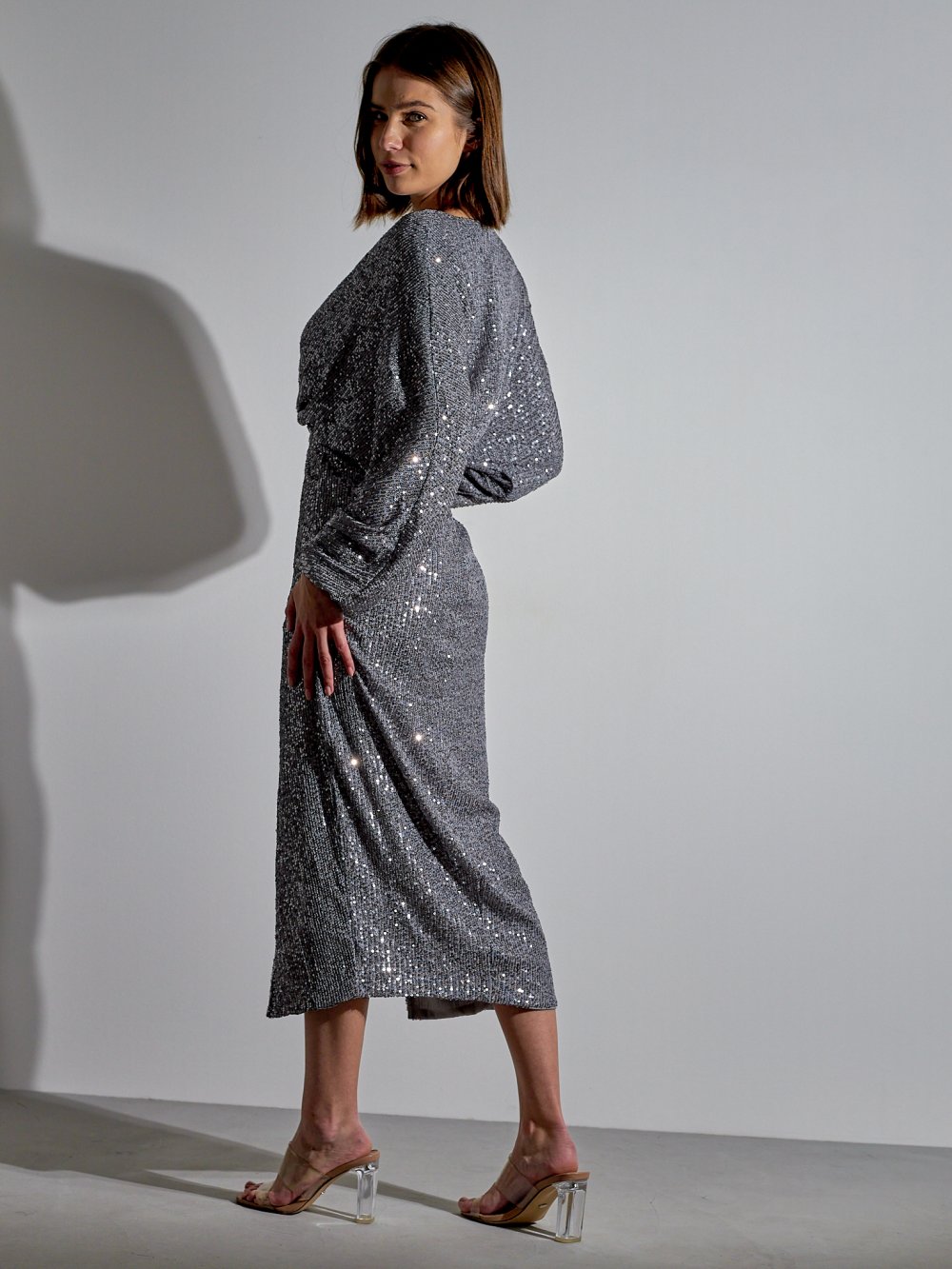 Stříbrné flitrové šaty Lumia