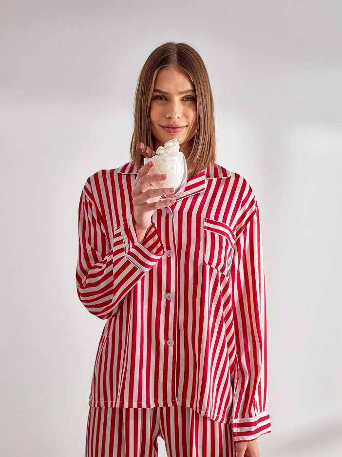 Červeno-biele pásikavé saténové pyžamo Lilly