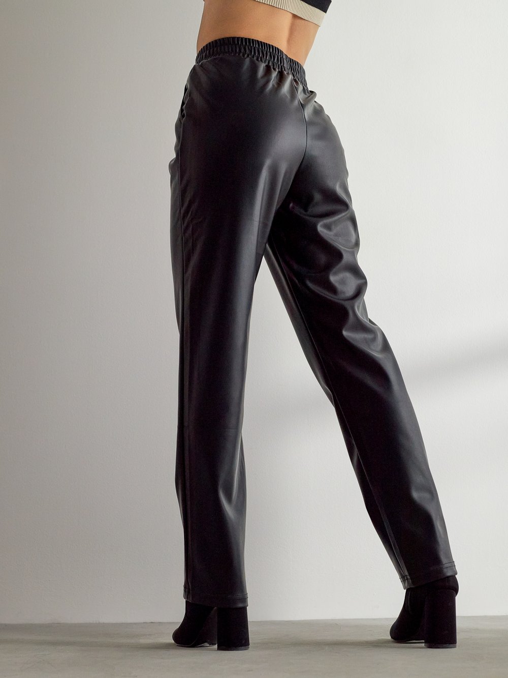 Čierne kožené nohavice Carey