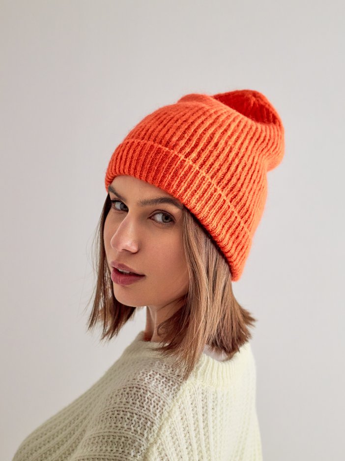 Oranžová pletená zimní čepice Stevie
