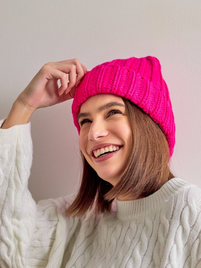Pink knitted winter hat Kitt