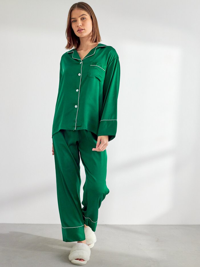 Green satin pyjama set Dream
