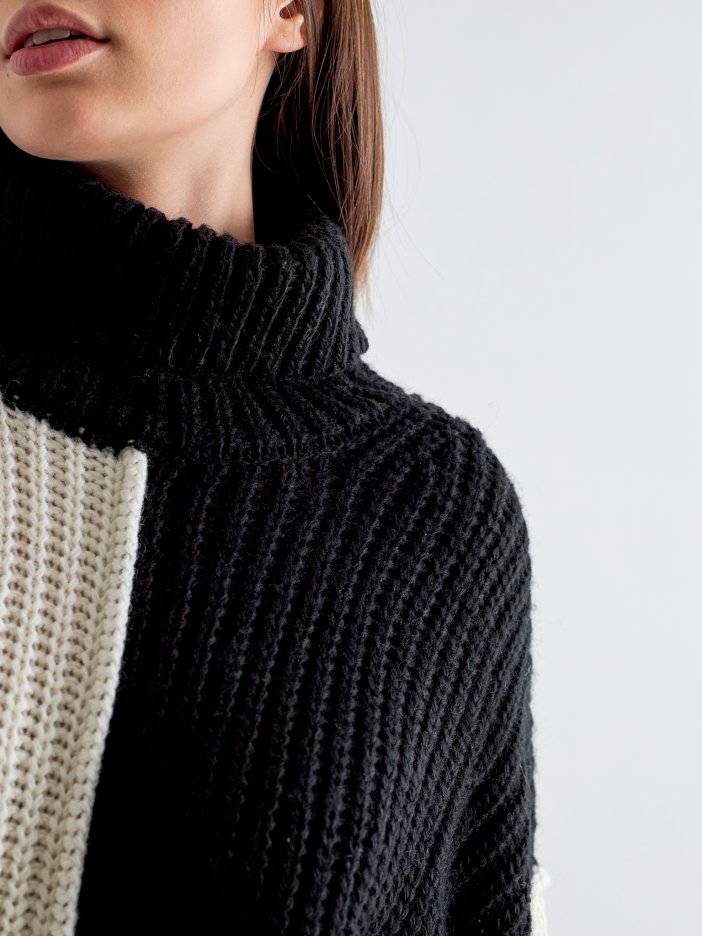 Černo-bílý pletený svetr Belinda