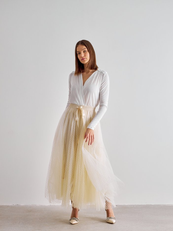 Béžová tylová sukně s bílými tečkami Aria