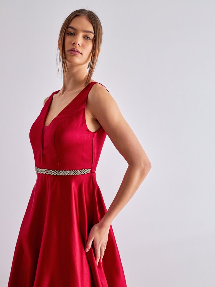 Červené spoločenské šaty Brigitte