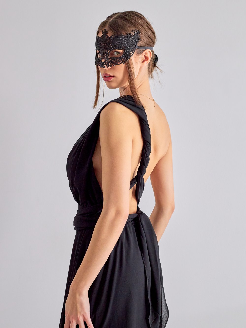 Černé společenské šaty Anais
