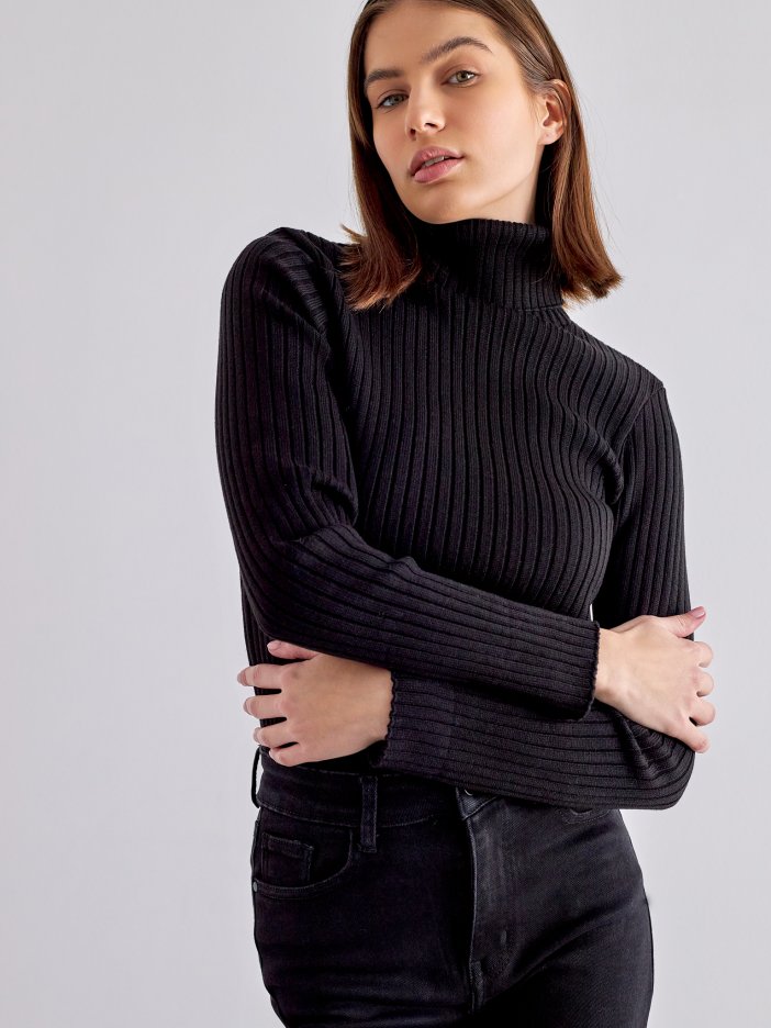 Black knitted turtleneck Cornelia