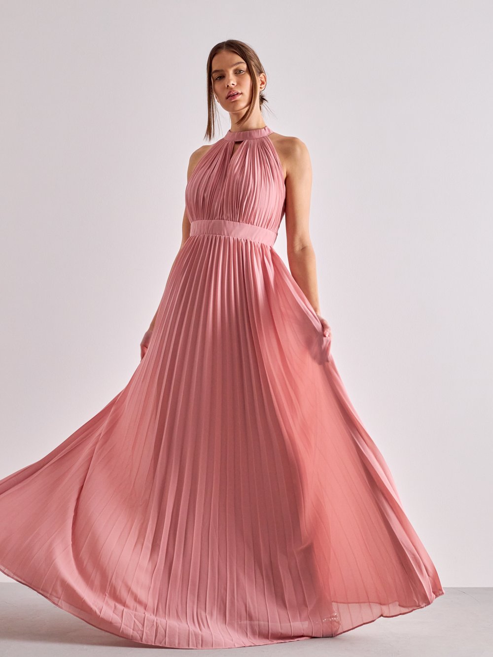 Růžové plisované společenské šaty Roxy