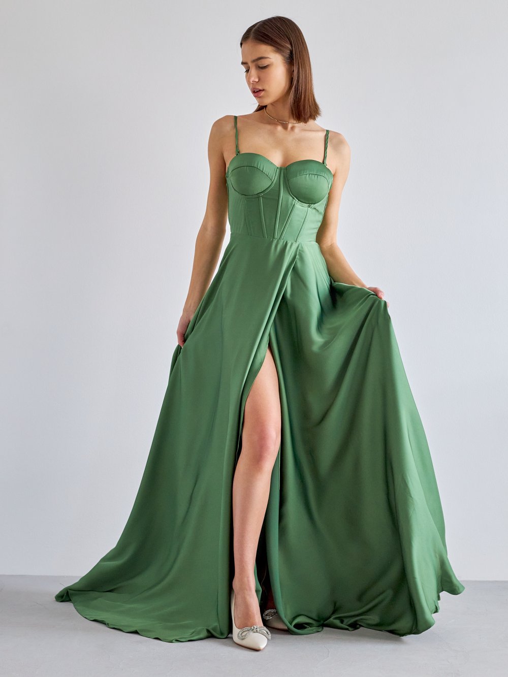 Zelené saténové spoločenské šaty Emma
