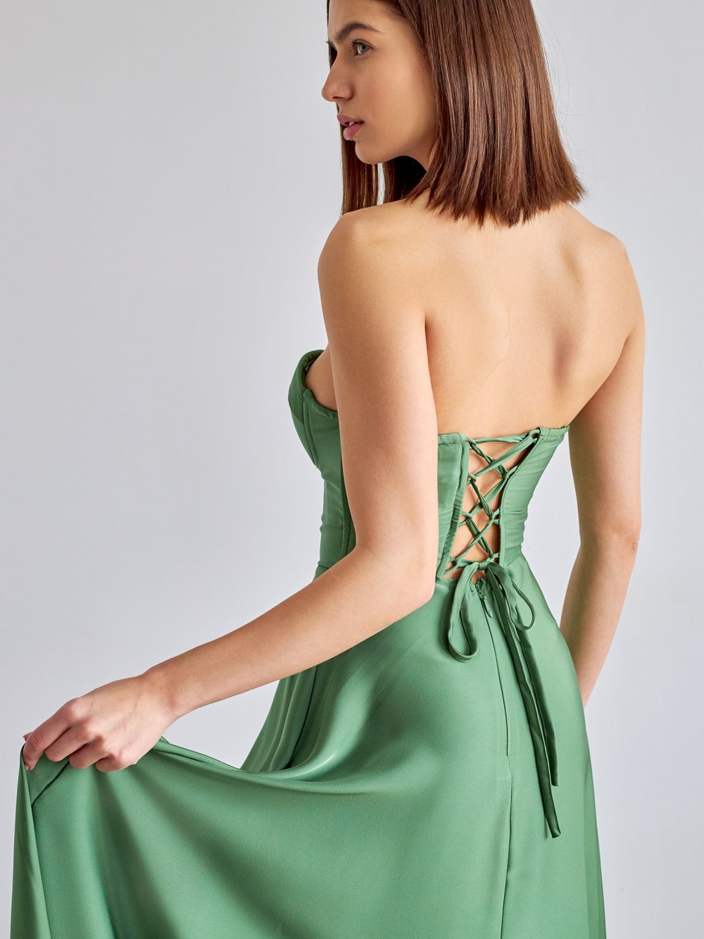 Zelené saténové společenské šaty Emma